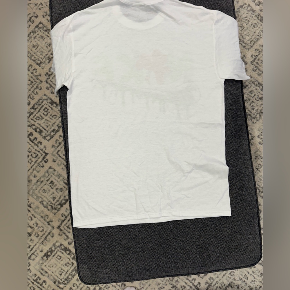 Gildan White Tee with Green and Gold Drip Design - Picture 2 of 3